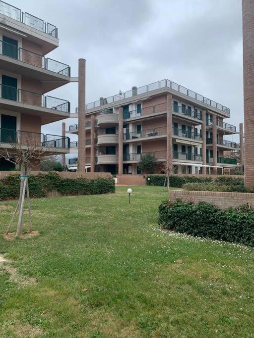 Appartamento Tranquillo Con Patio E Piscina La Caduta المظهر الخارجي الصورة